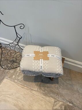 🆕 PHF Waffle Weave Blanket